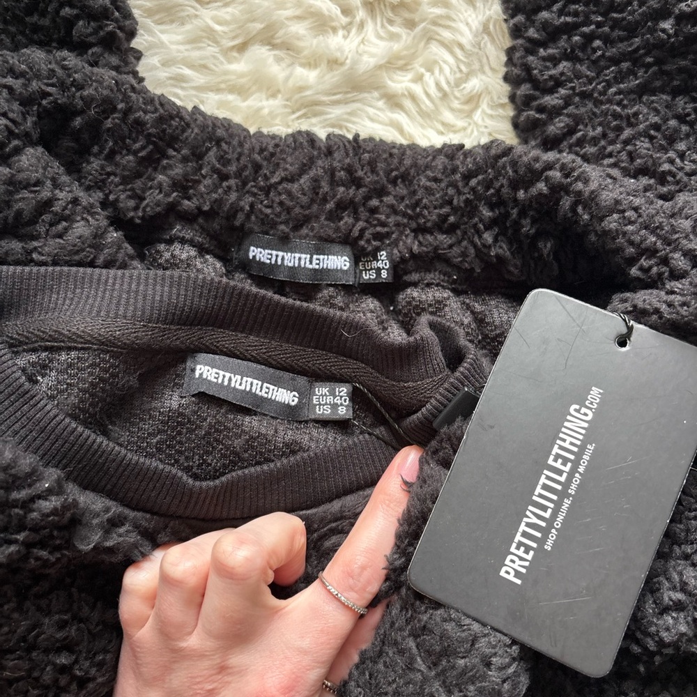 PrettyLittleThing Black Sherpa Set - Picture 2 of 8